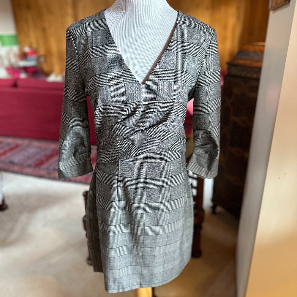 ZARA Basic Gray Glen Plaid Dress – M